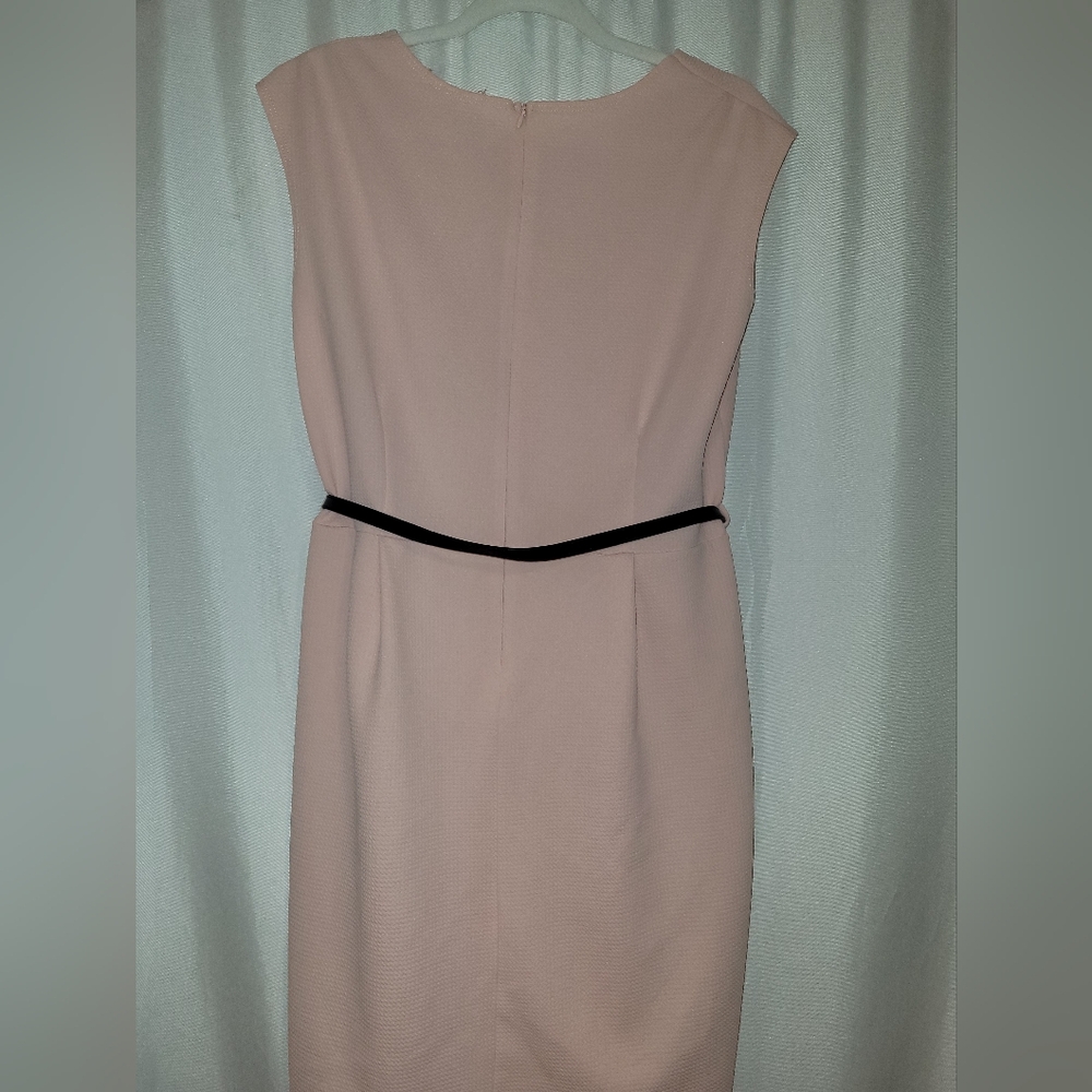 Dress - Picture 4 of 8